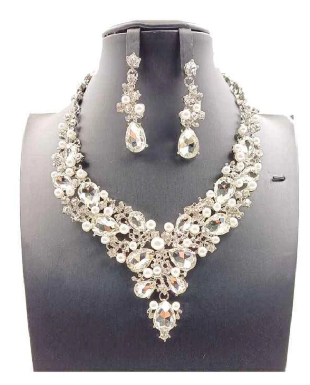 SILVER WHITE PEARLS CLEAR Rhinestone Necklace Set