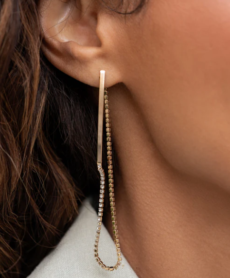 TAILORED TRADE GOLD POST EARRING