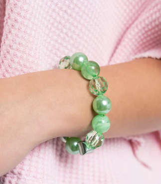 PLENTIFUL PIGMENT GREEN BRACELET