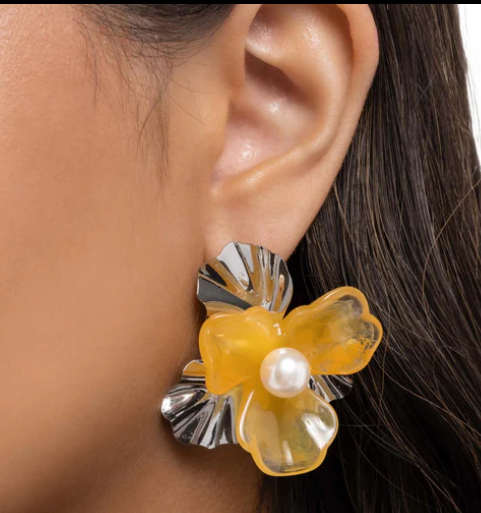 FRANK FLOWERS YELLOW POST EARRING