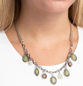 FANCY FINISH GREEN NECKLACE