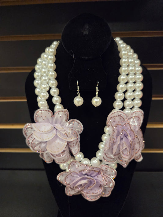 Lavender Bloom Floral Pearl Necklace Set