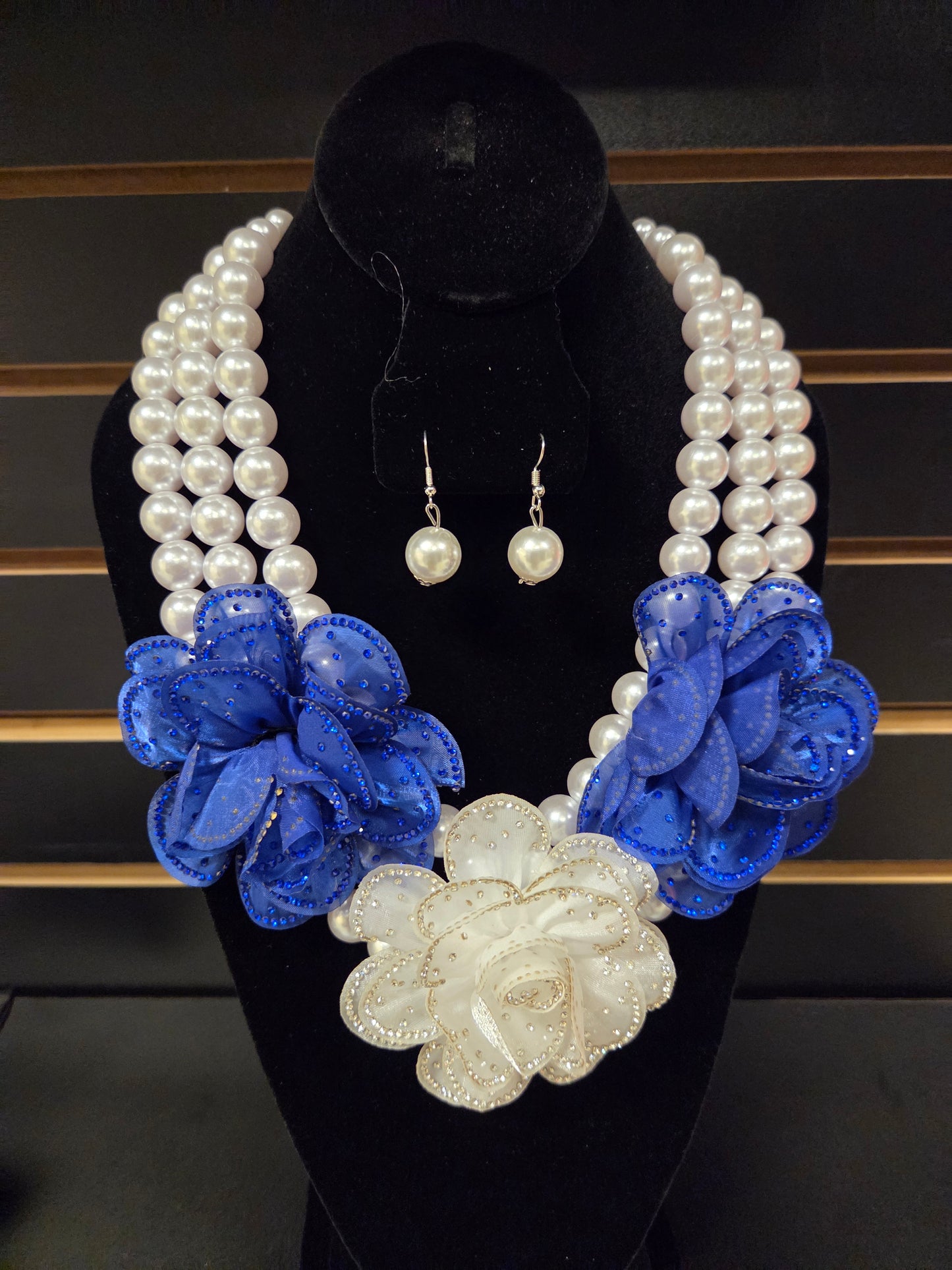 White & Royal Blue Floral Pearl Statement Necklace Set