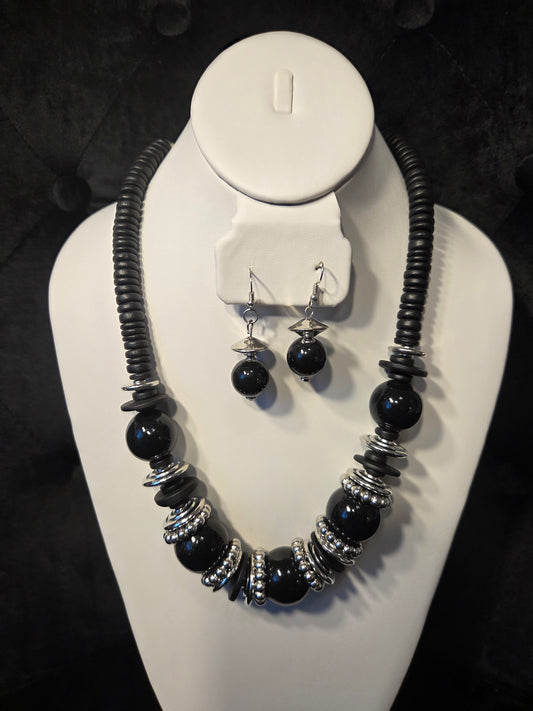 Black & Silver Chunky Beaded Necklace Set