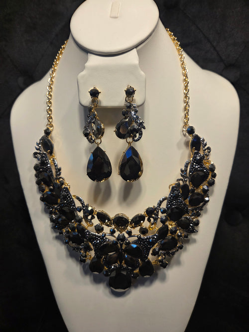 Luxe Gray Crystal Glam Necklace & Earring Set