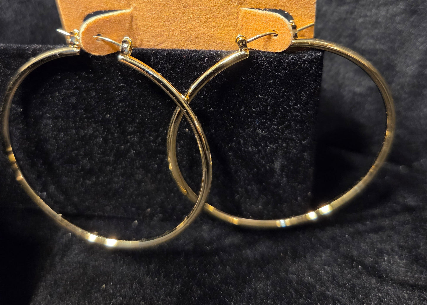 Classic Gold High-Polish Hoop Earrings