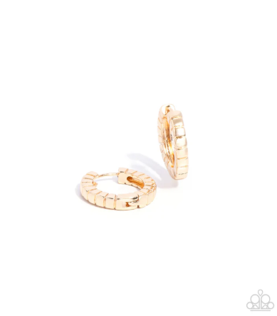 Seamless Style Gold Hoops - Hinge