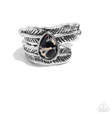 Feathered Feature Black Ring