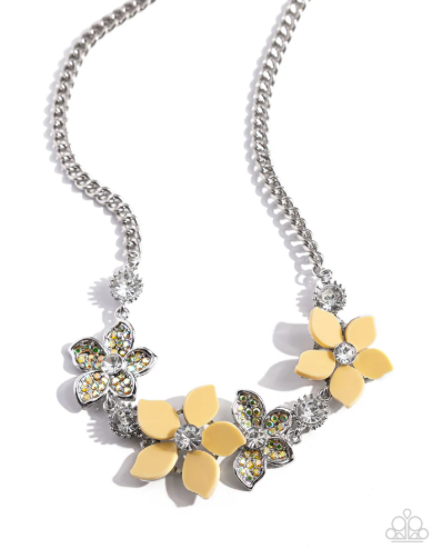 Bouquet Ballad Yellow Necklace