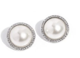 DAZZLING DUPLICATE WHITE POST EARRING