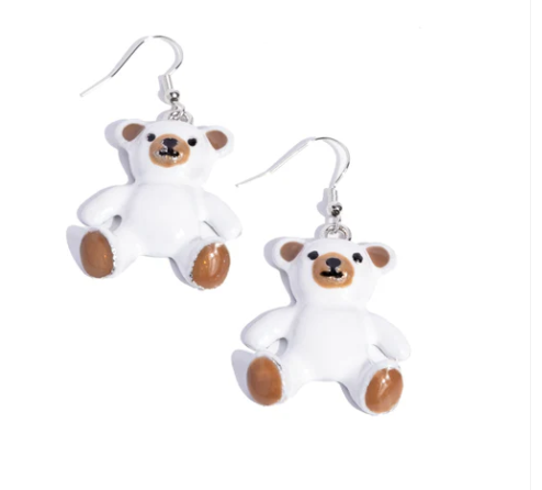 TEDDY TRINKET WHITE EARRING