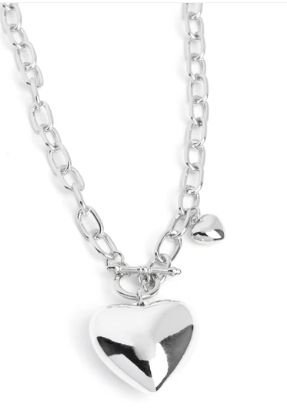 HEARTFELT HANGOUT SILVER NECKLACE