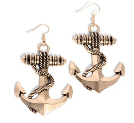 ADORABLE ANCHOR GOLD EARRING