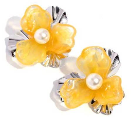 FRANK FLOWERS YELLOW POST EARRING