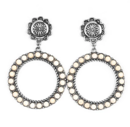 PLAYFULLY PRAIRIE WHITE POST EARRING