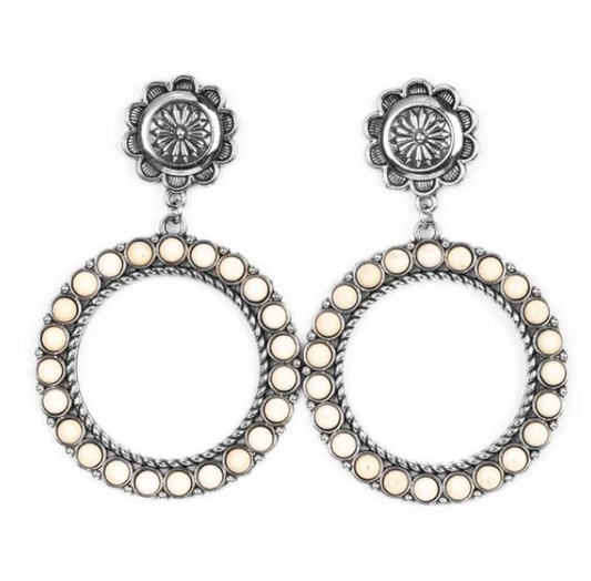 PLAYFULLY PRAIRIE WHITE POST EARRING