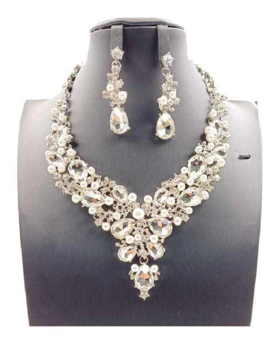 SILVER WHITE PEARLS CLEAR Rhinestone Necklace Set