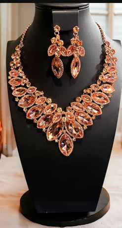Rose Peach Gold Bib Set Necklace
