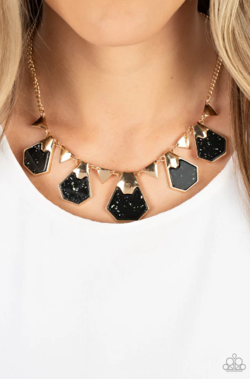 Extra Exclusive Black Necklace