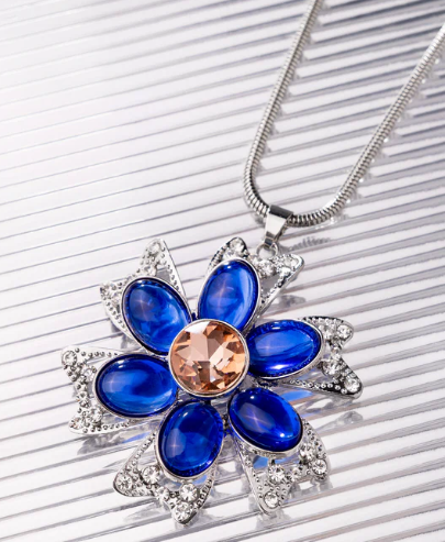FLORAL FIGUREHEAD BLUE NECKLACE