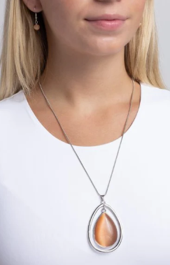 Stunning Session Orange Necklace
