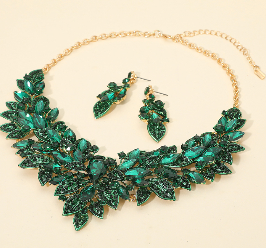 Green/Gold Marquise Glass Stone Cluster Embellished Statement Necklace