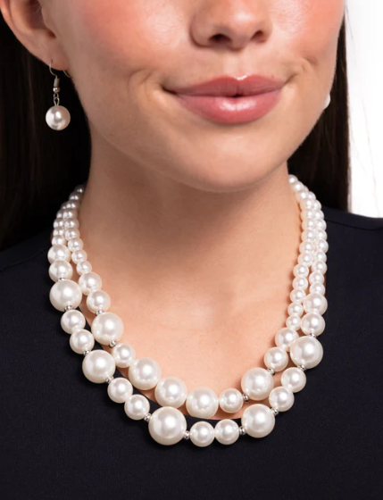 THE MORE THE MODEST WHITE NECKLACE