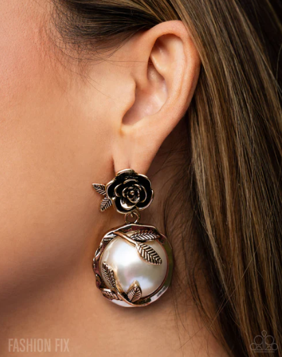 Tasteful Tea Party Gold Earring