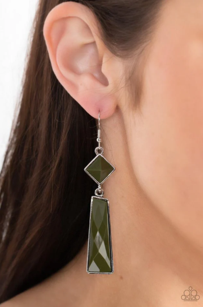 Hollywood Harmony Green Earrings