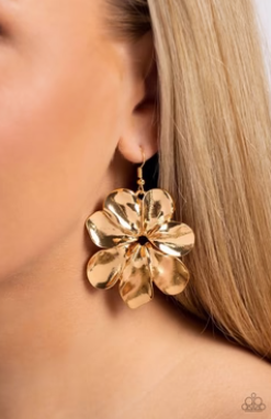 Hinging Hallmark Gold Earrings